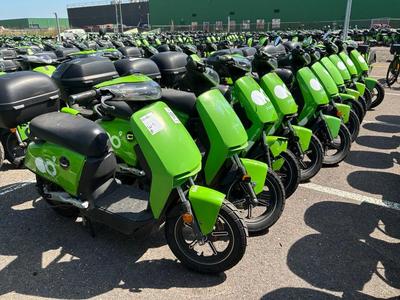 Overzichtsfoto van Super SOCO CUx Partij Elektrische opknap scooters (10x)